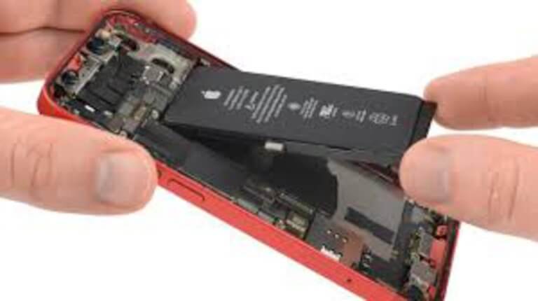 iPhone 12 akkumulátor csere
